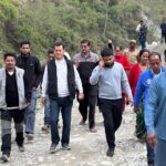 ब्लाक प्रमुख डा.बिष्ट ने जनप्रतिनिधियों व अधिकारियों के साथ किया विभिन्न योजनाओं का स्थलीय निरीक्षण