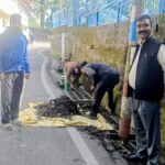 पर्यावरण मित्रों ने की नालियों की सफाई