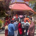 मां नैना देवी मंदिर में महिलाओ ने अपने पति की लंबी आयु के लिए प्रार्थना की
